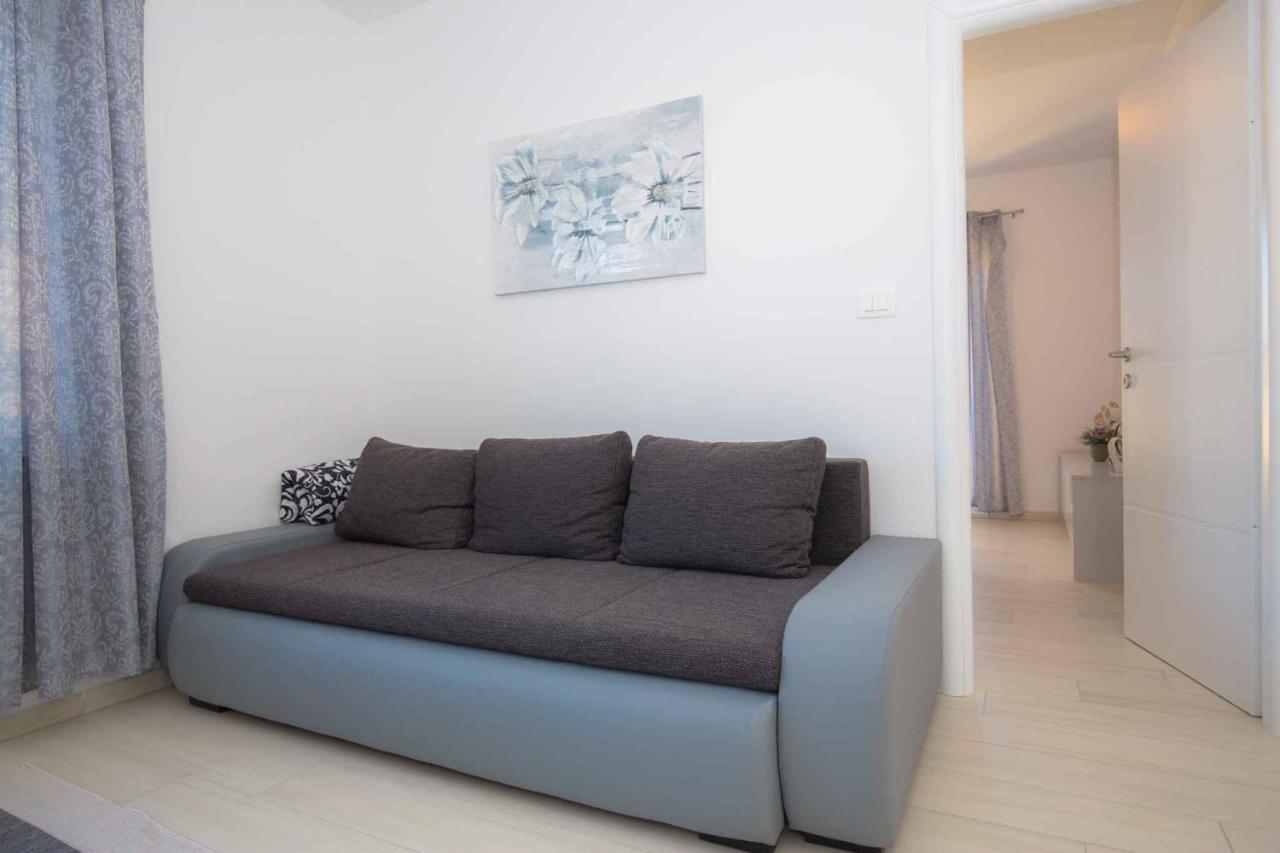 Apartments In Rogoznica 40364 Exterior foto